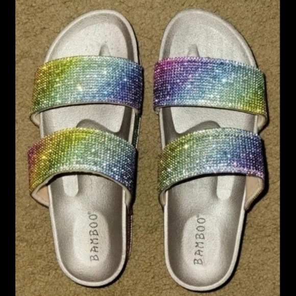 ♥︎New Rhinestone Platform Sandals♥︎ - Picture 4 of 12